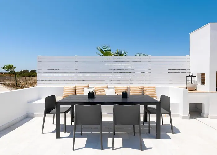 Villa Seacarf Villa, 3 Magnificent In Beach, Bedrooms 12, Sleeps 27 Lakhania