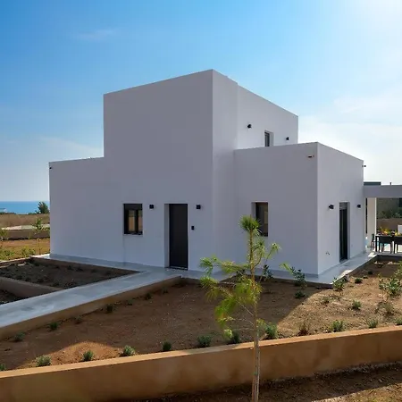 Seacarf Villa, 3 Magnificent In Beach, Bedrooms 12, Sleeps 27