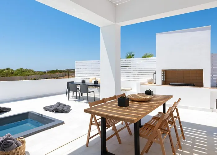 Seacarf Villa, 3 Magnificent In Beach, Bedrooms 12, Sleeps 27 Villa *