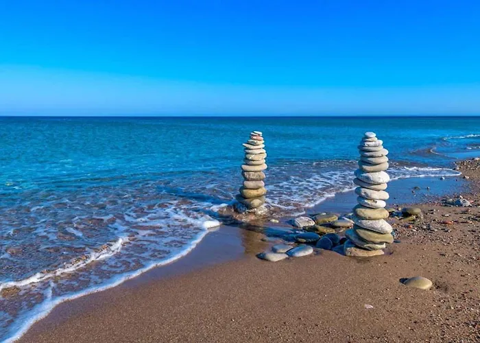 Seacarf Villa, 3 Magnificent In Beach, Bedrooms 12, Sleeps 27 Lachania