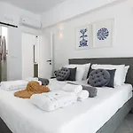 Seacarf Villa, 3 Magnificent In Beach, Bedrooms 12, Sleeps 27 *