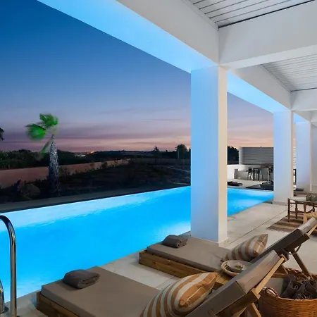 Seacarf Villa, 3 Magnificent In Beach, Bedrooms 12, Sleeps 27 Villa