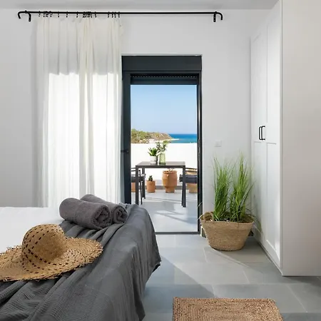 Seacarf Villa, 3 Magnificent In Beach, Bedrooms 12, Sleeps 27 ヴィラ ラクハニア