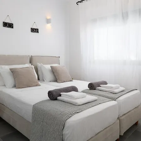 Villa Seacarf Villa, 3 Magnificent In Beach, Bedrooms 12, Sleeps 27 Lachaniá