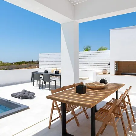 Seacarf Villa, 3 Magnificent In Beach, Bedrooms 12, Sleeps 27 ヴィラ *