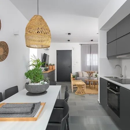 Villa Seacarf Villa, 3 Magnificent In Beach, Bedrooms 12, Sleeps 27 Lachania (Rhodes)