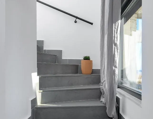 Seacarf Villa, 3 Magnificent In Beach, Bedrooms 12, Sleeps 27 *