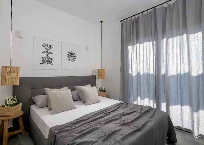 Seacarf Villa, 3 Magnificent In Beach, Bedrooms 12, Sleeps 27 Willa