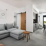 Seacarf Villa, 3 Magnificent In Beach, Bedrooms 12, Sleeps 27 빌라 라카니아