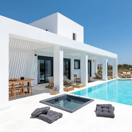 Seacarf Villa, 3 Magnificent In Beach, Bedrooms 12, Sleeps 27 * 라카니아