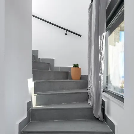 Seacarf Villa, 3 Magnificent In Beach, Bedrooms 12, Sleeps 27 *