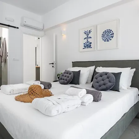 Seacarf Villa, 3 Magnificent In Beach, Bedrooms 12, Sleeps 27 *