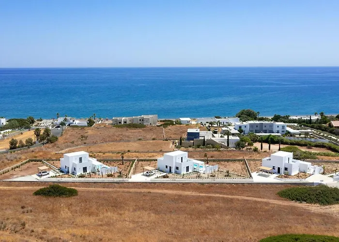 Villa Seacarf Villa, 3 Magnificent In Beach, Bedrooms 12, Sleeps 27